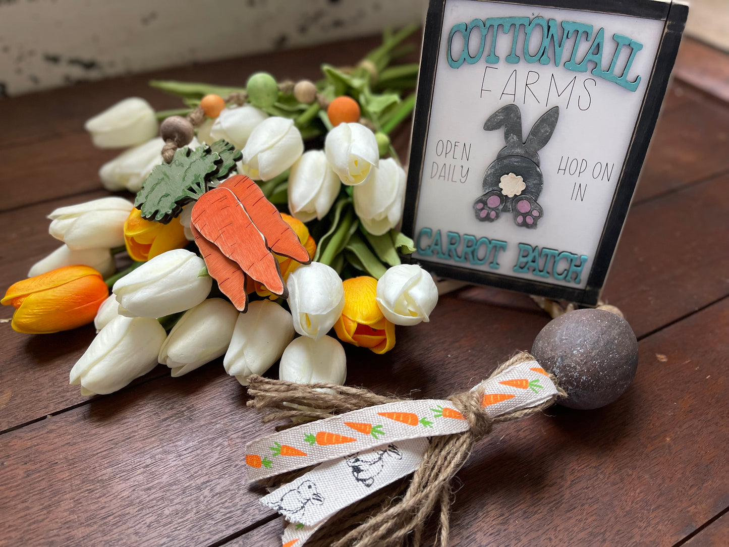 Easter beaded garland with carrot