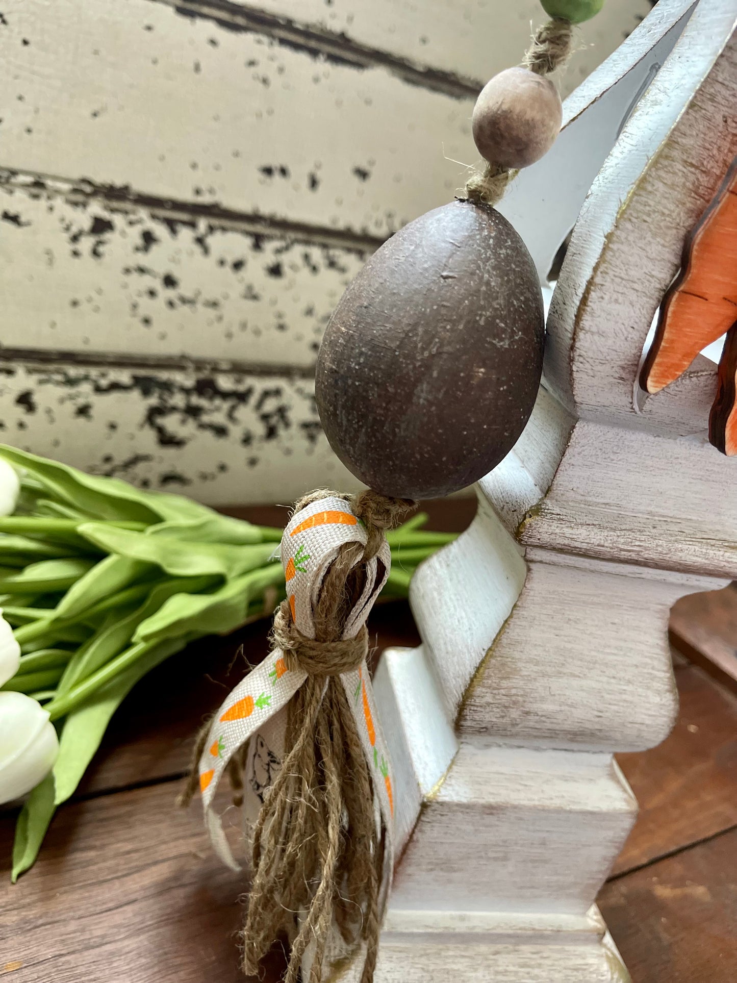 Easter beaded garland with carrot